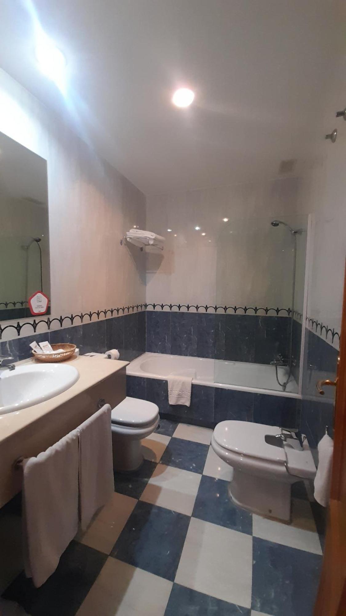 Hotel Las Moreras 레온 외부 사진